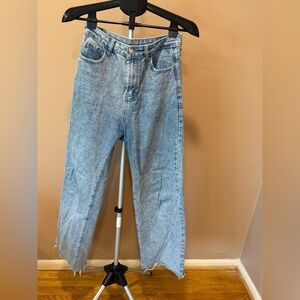 Princess Polly Women’s High Rise Straight Leg Jeans Light Wash Size 4 VGUC